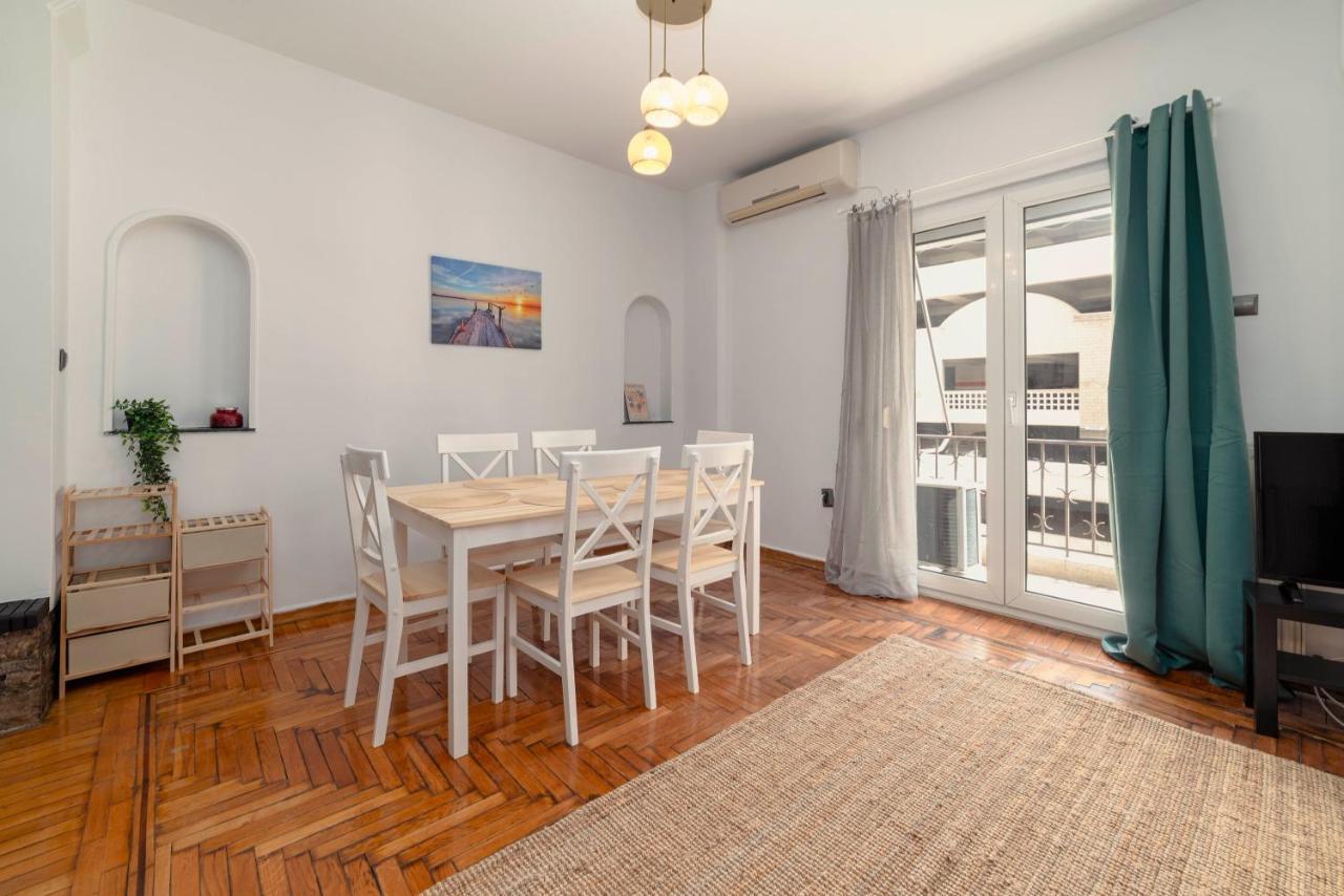 Spacious 2Bd Apartment Next To Athens Archeological Museum Exterior photo