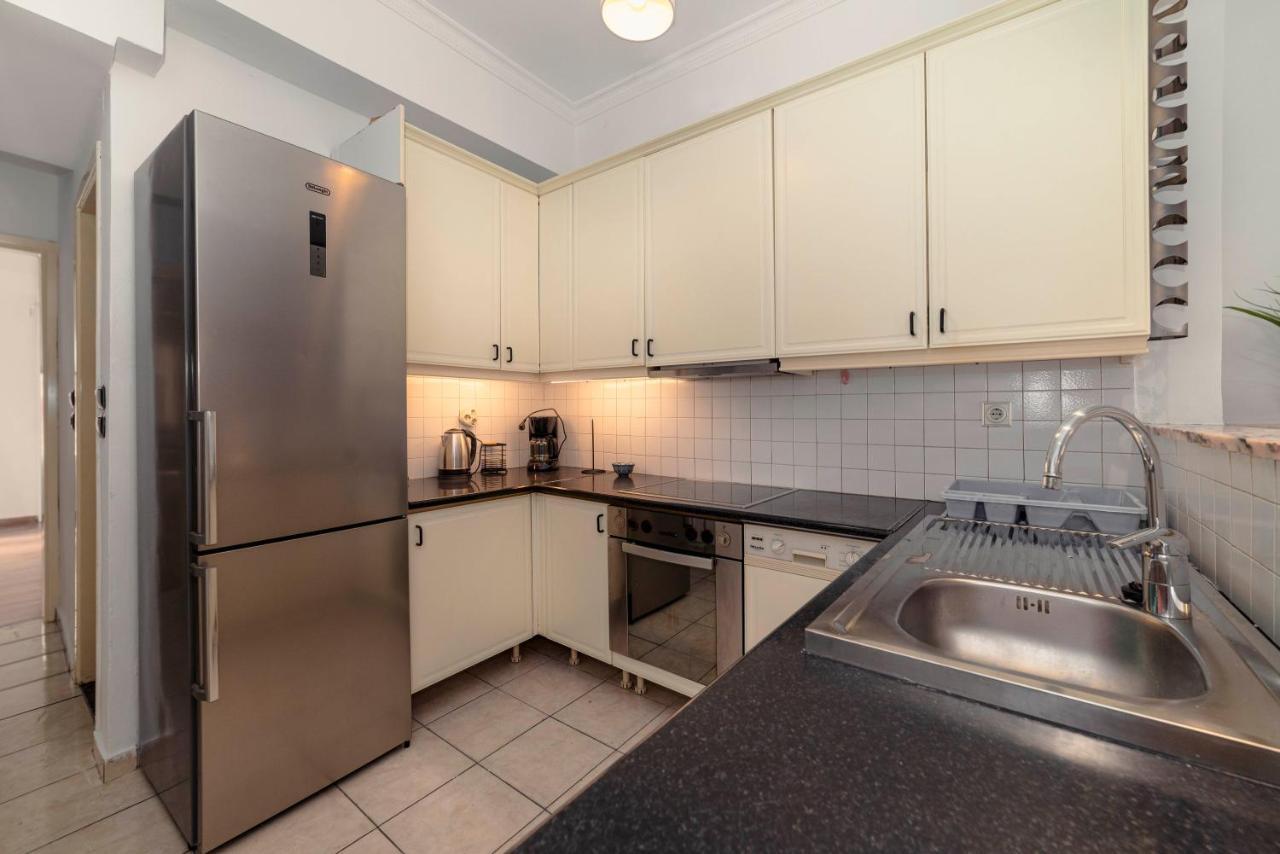 Spacious 2Bd Apartment Next To Athens Archeological Museum Exterior photo
